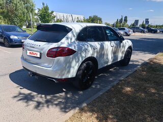 2013 Porsche Cayenne II (958), белый, 3200000 рублей, вид 2