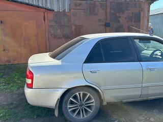 2002 Mazda Familia VIII (BJ), серый, 135000 рублей, вид 3