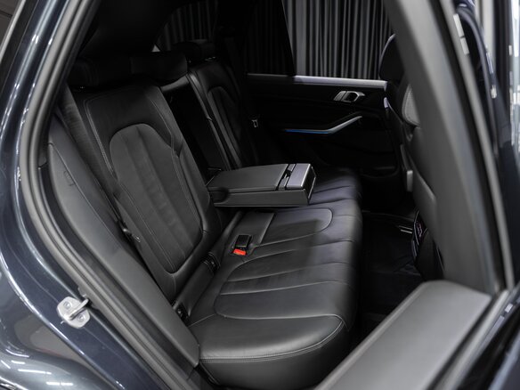 2021 BMW X5 40i IV (G05/G18), серый, 6800000 рублей - вид 15