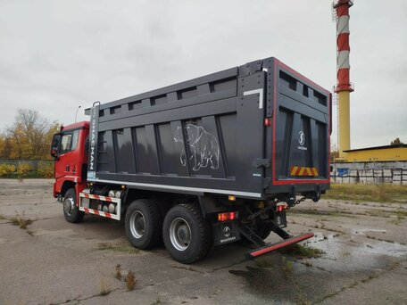 2023 Shacman (Shaanxi) X5000, красный, 9600000 рублей, вид 4