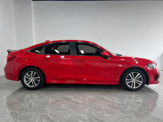 2022 Honda Civic XI, красный, 1590000 рублей, вид 4
