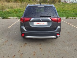 2017 Mitsubishi Outlander III Рестайлинг 2, серый, 2099000 рублей, вид 5