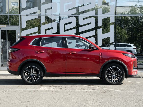 2023 Changan CS55 Plus II, красный, 2100000 рублей - вид 4