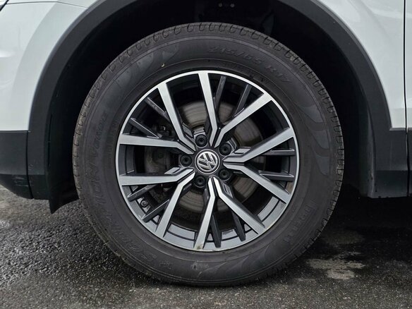 2019 Volkswagen Tiguan II, белый, 2219000 рублей - вид 9