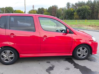 2001 Daihatsu YRV I, красный, 395000 рублей, вид 5