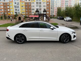 2020 Kia K5 III, белый, 1900000 рублей, вид 4