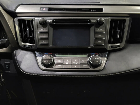 2013 Toyota RAV4 IV (XA40), белый - вид 14