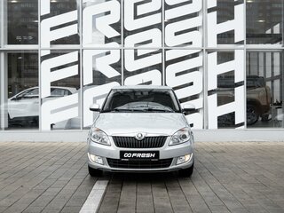2013 Skoda Fabia II Рестайлинг, серебристый, 645000 рублей, вид 3