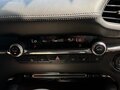 2019 Mazda 3 IV (BP), чёрный, 1280000 рублей - вид 10