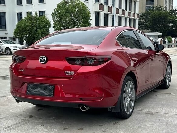 2023 Mazda 3 Axela IV (BP), пурпурный, 1650000 рублей - вид 7