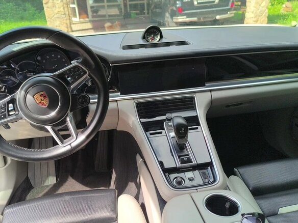2019 Porsche Panamera 4 II, белый, 6000000 рублей - вид 6