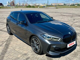 2020 BMW 1 серии 118i III (F40), серый, 2390000 рублей, вид 5