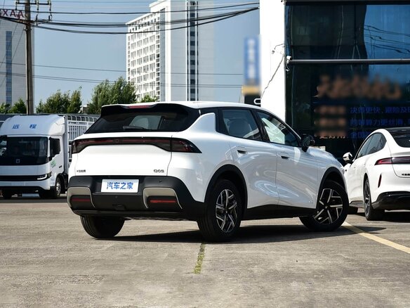 2026 Changan Qiyuan Q05 40.3 kWh II, белый, 1920000 рублей - вид 5