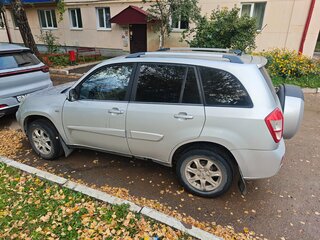 2014 Chery Tiggo (T11) I Рестайлинг (FL), серебристый, 650000 рублей, вид 2