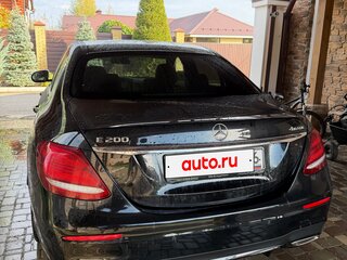 2018 Mercedes-Benz E-Класс 200 V (W213, S213, C238), чёрный, 4300000 рублей, вид 3