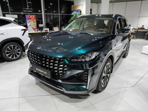 2026 Jetour X70+ I Рестайлинг, зелёный, 3399000 рублей