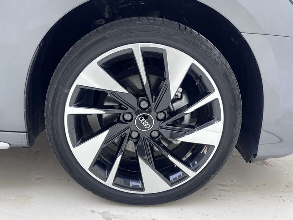 2023 Audi A3 35 TFSI Long IV (8Y), серый, 2280000 рублей - вид 21