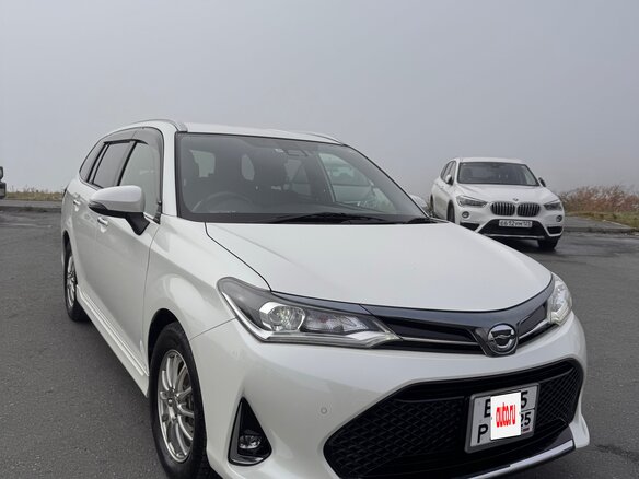 2017 Toyota Corolla Fielder XI (E160, E170) Рестайлинг 2, белый, 1490000 рублей - вид 1