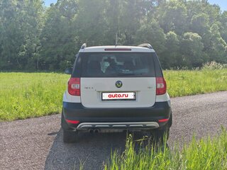 2013 Skoda Yeti I, белый, 830000 рублей, вид 5