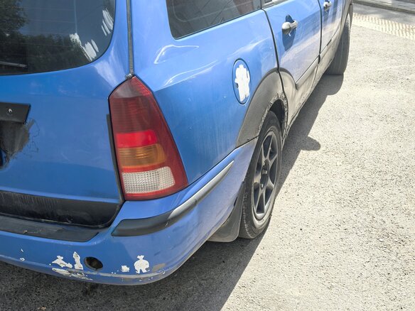 2003 Ford Focus I Рестайлинг, голубой, 115000 рублей - вид 2