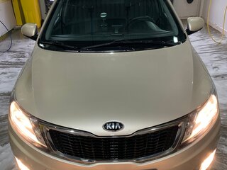 2013 Kia Rio 4-speed III, бежевый, 1020000 рублей, вид 2