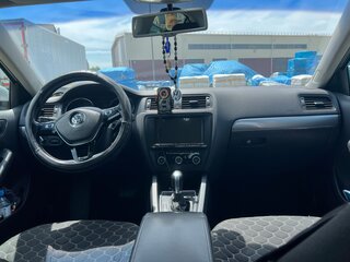 2015 Volkswagen Jetta VI Рестайлинг, серебристый, 1200000 рублей, вид 5