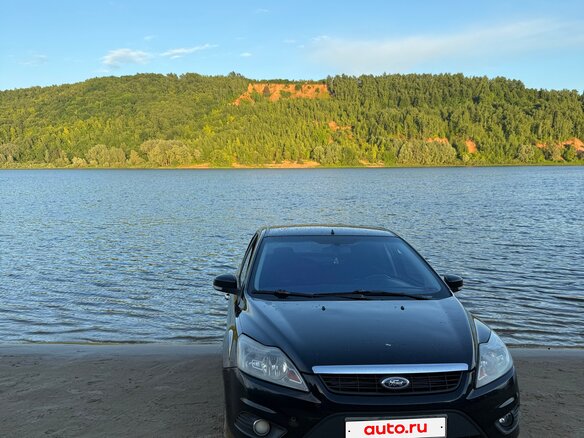2008 Ford Focus II Рестайлинг, чёрный, 450000 рублей - вид 2