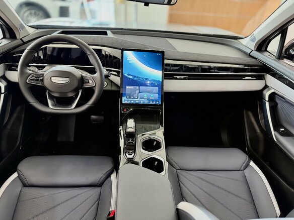 2025 Geely Atlas II, серебристый - вид 18