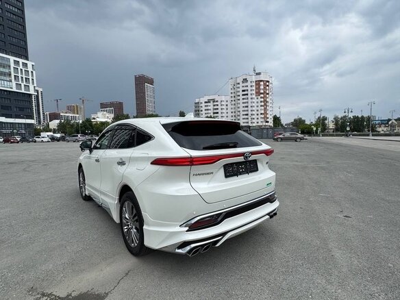 2021 Toyota Harrier IV (XU80), белый, 4999999 рублей - вид 3