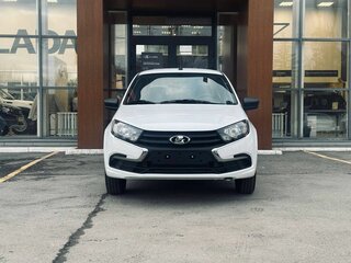 2026 Lada (ВАЗ) Granta I Рестайлинг, белый, 850000 рублей, вид 2