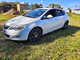 2011 Opel Astra J, белый, 450000 рублей, вид 1