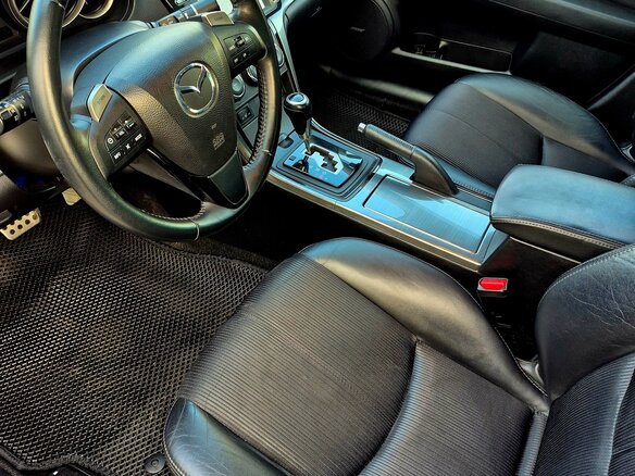 2011 Mazda 6 II (GH) Рестайлинг, белый, 1300000 рублей - вид 14