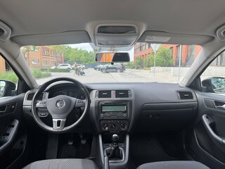 2013 Volkswagen Jetta VI, чёрный, 870000 рублей, вид 2