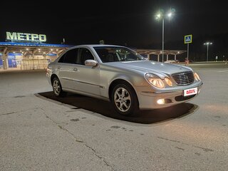 2002 Mercedes-Benz E-Класс 240 III (W211, S211), серый, 880000 рублей, вид 2