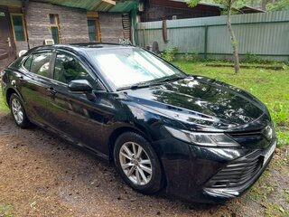2020 Toyota Camry VIII (XV70), чёрный, 2250000 рублей, вид 2