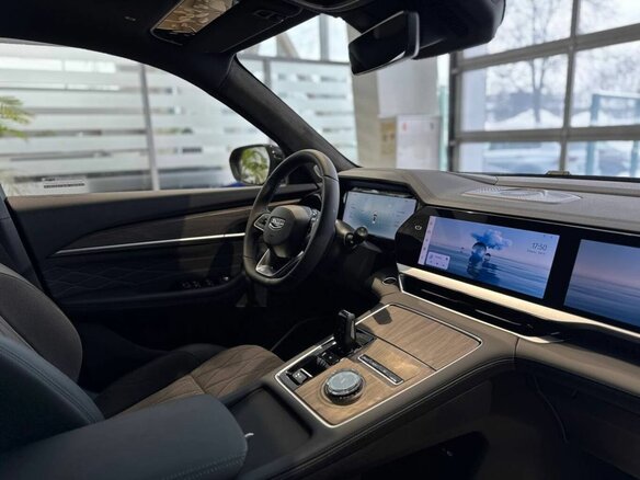 2025 Geely Monjaro I Рестайлинг, чёрный - вид 8