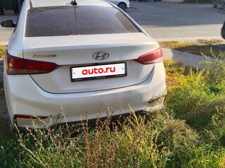 2018 Hyundai Solaris II, белый, 1100000 рублей, вид 4