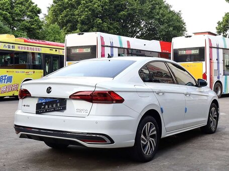 2023 Volkswagen Bora IV (China Market) Рестайлинг, белый, 1750000 рублей, вид 4