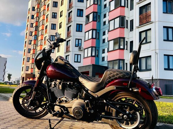 2020 Harley-Davidson Low Rider, пурпурный, 1133321 рублей - вид 8