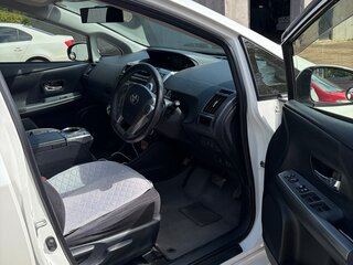 2015 Toyota Prius Alpha I (ZVW40/41) Рестайлинг, белый, 1250000 рублей, вид 5