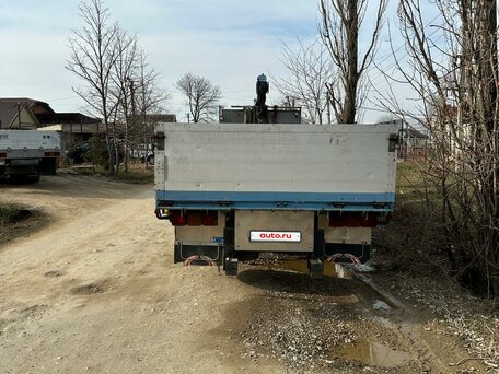 1990 Hino Profia, зелёный, 6200000 рублей, вид 4