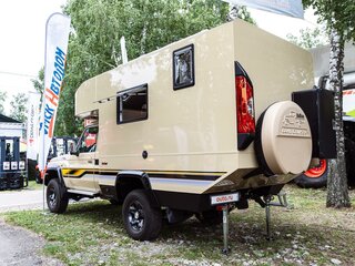 2023 Toyota Land Cruiser 79 70 Series Рестайлинг 1, бежевый, 18000000 рублей, вид 2