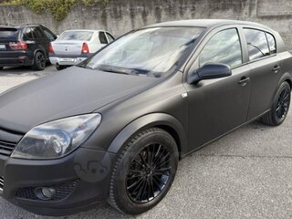 2008 Opel Astra H Рестайлинг, чёрный, 750000 рублей, вид 1