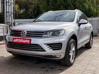 2010 Volkswagen Touareg II, серебристый, 1999000 рублей, вид 4