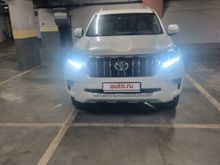 2022 Toyota Land Cruiser Prado 150 Series Рестайлинг 3, белый, 7600000 рублей, вид 4