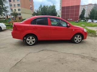 2009 Chevrolet Aveo I Рестайлинг, красный, 319000 рублей, вид 2