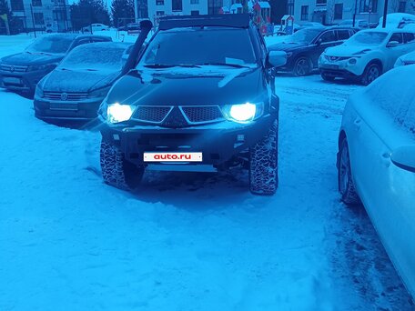 2012 Mitsubishi L200 IV, чёрный, 1650000 рублей, вид 2