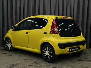 2007 Peugeot 107 I, жёлтый, 299900 рублей, вид 4