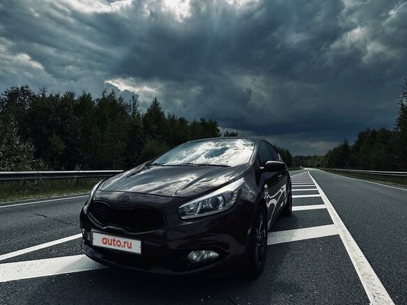 2014 Kia Ceed II, коричневый, 1200000 рублей - вид 4