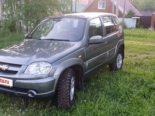 2019 Chevrolet Niva I Рестайлинг, серый, 830000 рублей, вид 3